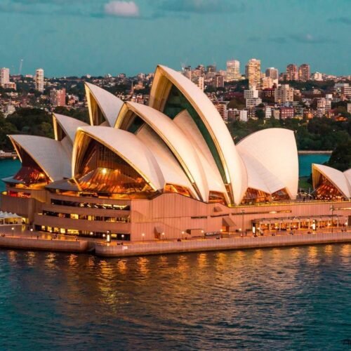 Offbeat Honeymoon Package – Australia Offbeat + Luxe